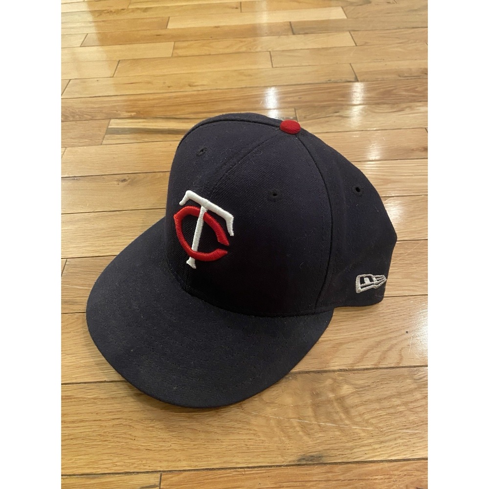 New Era 59FIFTY Minnesota Twins MLB Fitted Hat Navy Blue Size 7 1/4 TC Logo Cap